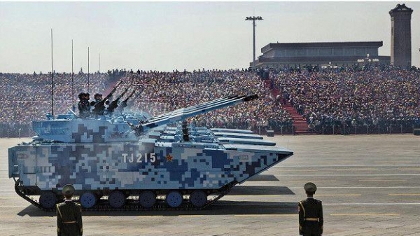 На параде китайской армии