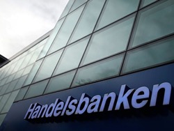 Главу крупного шведского банка признали некомпетентным и уволили