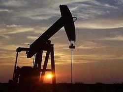 Нефть подешевела после значительного роста в четверг