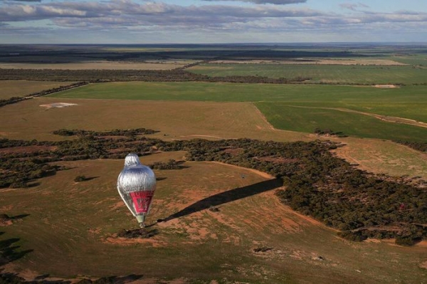 Рекорд кругосветки на воздушном шаре: Конюхов приземлился в Австралии