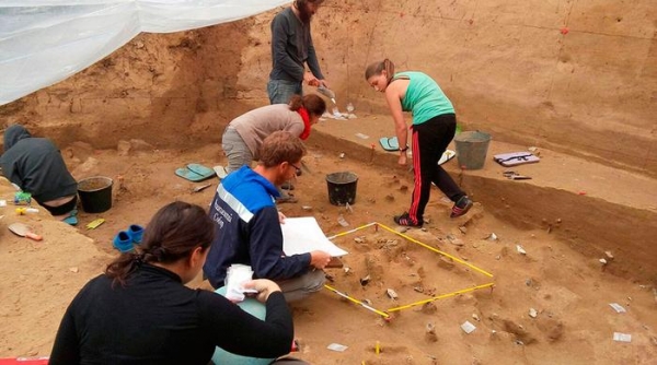 Брянские неандертальцы — одни из последних. Как российские археологи копают палеолит